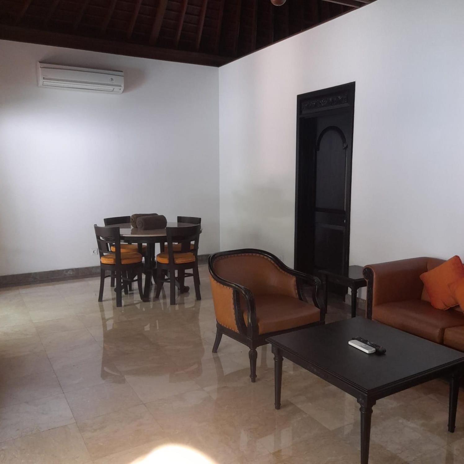The Royal Beach Seminyak  Luaran gambar